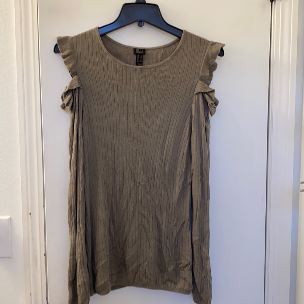 Long sleeve, olive green